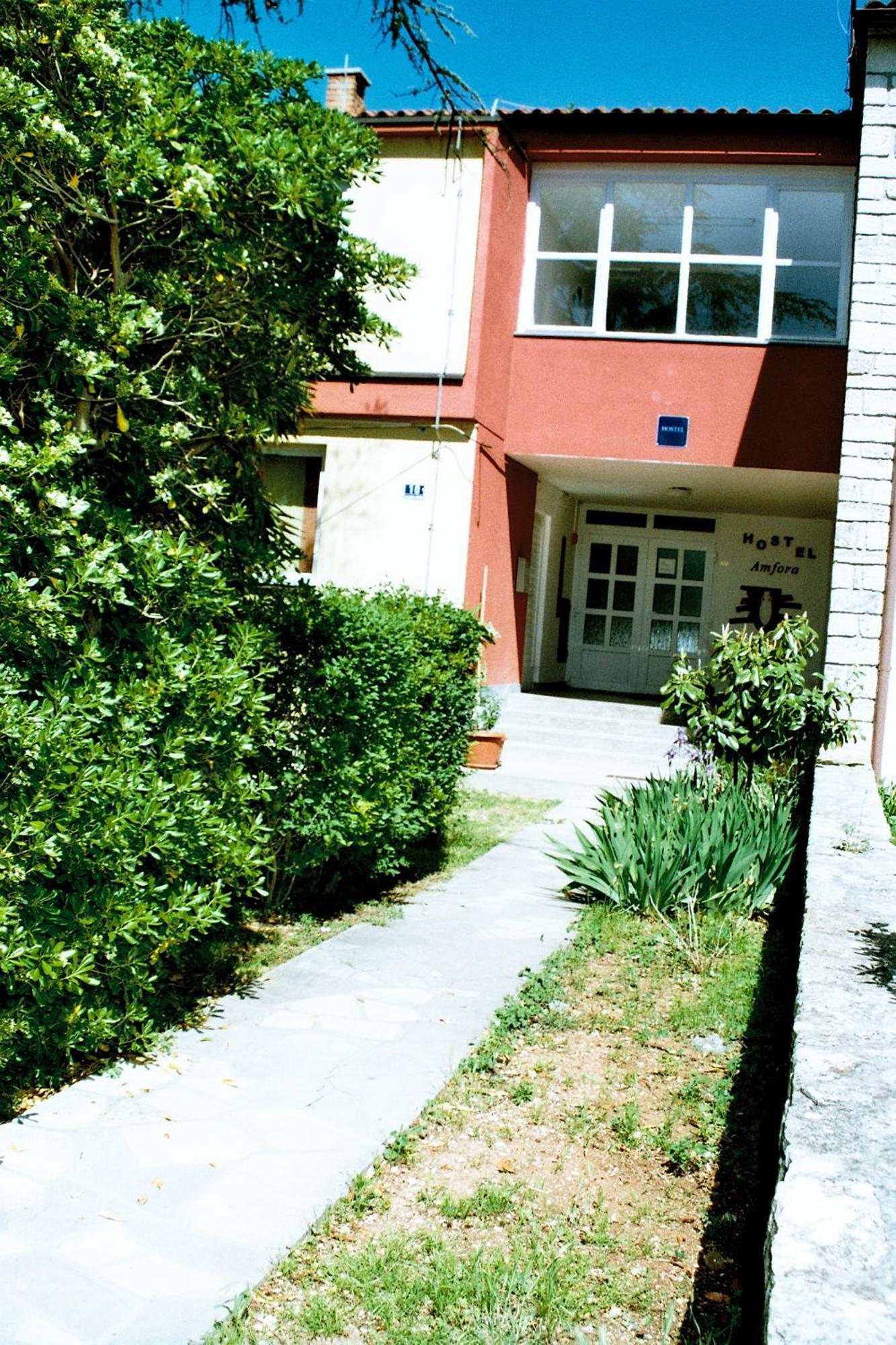 Hostel Amfora Fazana Exterior photo
